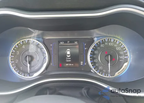 2015 Chrysler 200 Limited z USA, uszkodzony, nr VIN 1C3CCCAB2FN671613